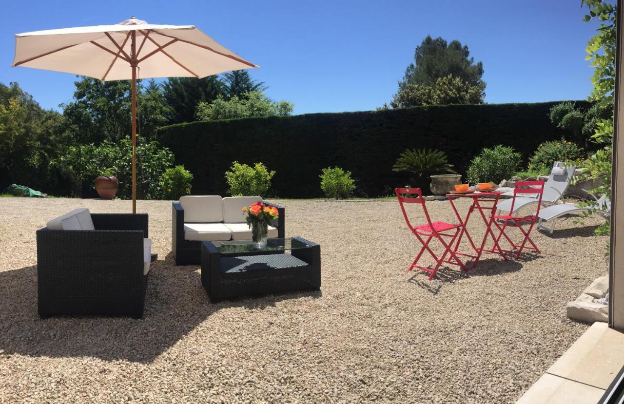 36m2, Dans Un Beau Domaine Privée Au Calme. * Valbonne