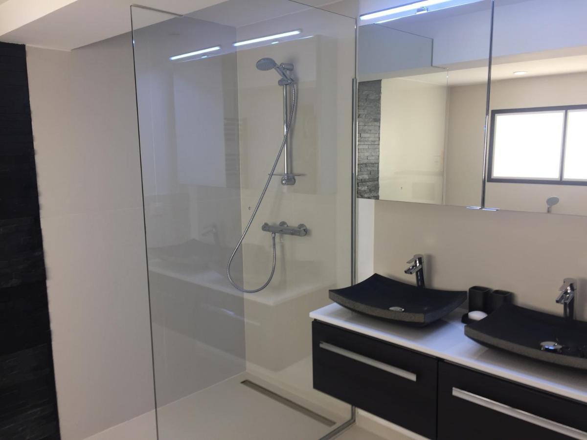 36m2, Dans Un Beau Domaine Privée Au Calme. *